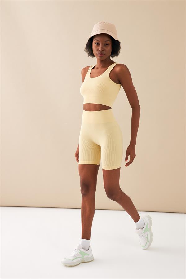 Kadın Bej Toparlayıcı Yüksek Bel Esnek Fitness Yoga Plates Bra Şort Tayt Takım A3087