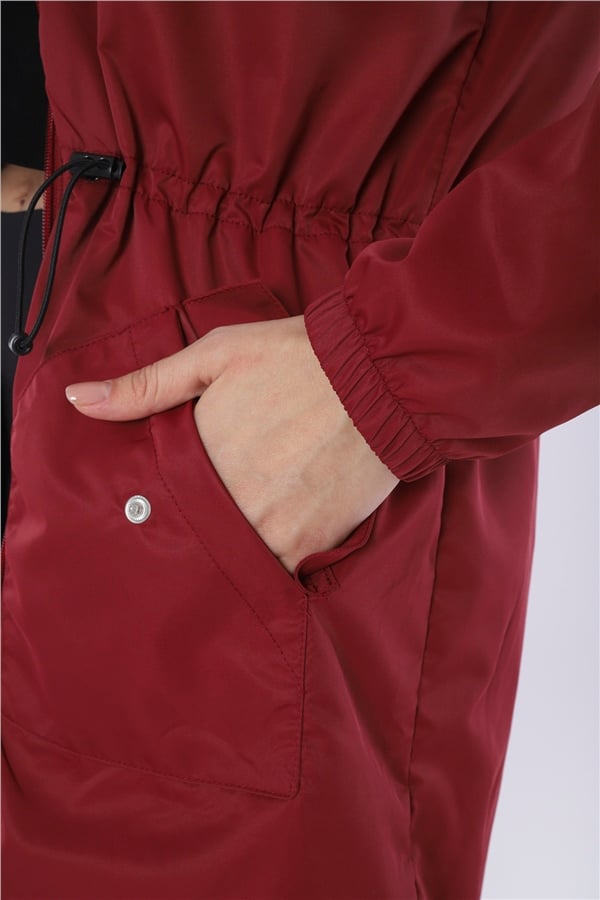 Escetic Kadın Bordo Rüzgarlık Sabit Kapüşonlu Desenli Astarlı Su İtici Mevsimlik İnce Ceket 6562