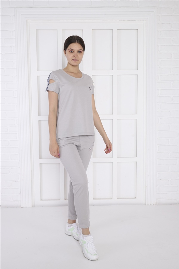 Escetic Gri Kadın Nakış Detaylı ABD Pike Nefes Alan T-shirt Takım A3068