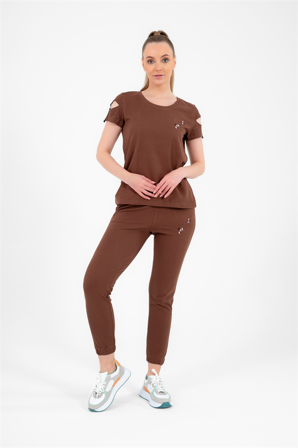 Escetic Kahve Kadın Nakış Detaylı ABD Pike Nefes Alan T-shirt Takım A3068