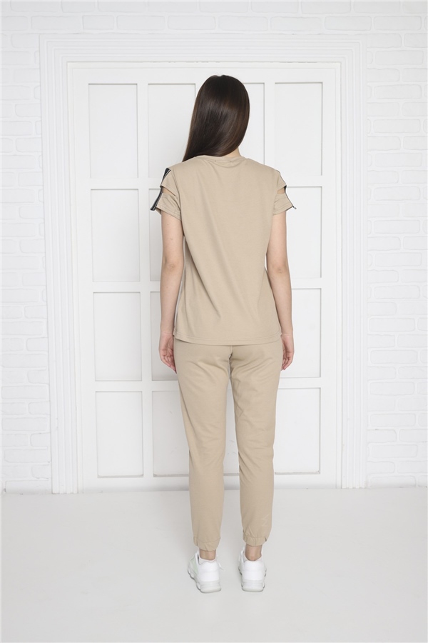 Escetic Koyu Bej Kadın Nakış Detaylı ABD Pike Nefes Alan T-shirt Takım A3068