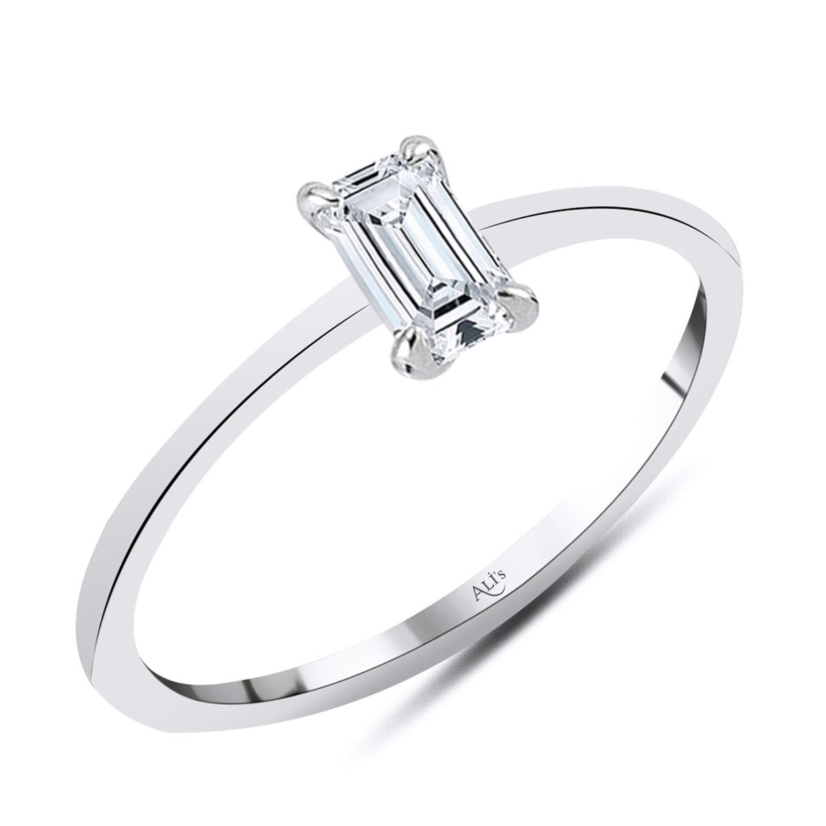 0.50 Karat HRD Sertifikalı Beyaz Pırlanta Emerald Yüzük F Renk
