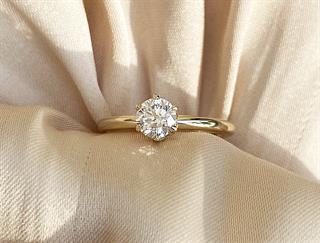 0.50 Karat GIA Sertifikalı Tasarım Yüzük - Lotus 