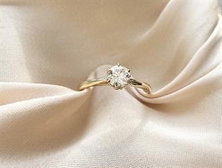 0.50 Karat GIA Sertifikalı Tasarım Yüzük - Lotus 