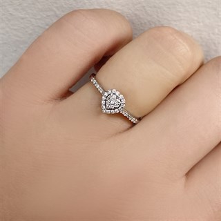 0.20 Karat Kalp Tasarımlı Pırlanta Yüzük 14K