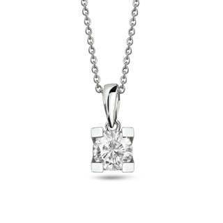 0.60 Karat Gia Sertifikalı Tektaş Pırlanta Kolye 