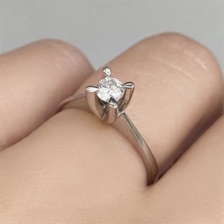 0.30 Karat GIA Sertifikalı Pırlanta Tektaş Yüzük F Renk