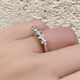 0.40 Karat Beştaş Pırlanta Yüzük E Renk