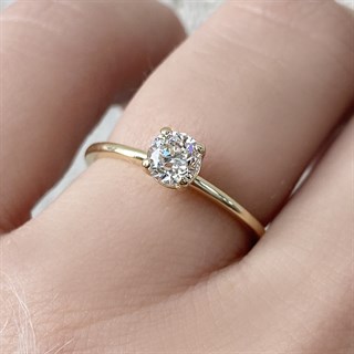 0.50 Karat Gia Sertifikalı Pırlanta Tektaş Beyaz Yüzük D Renk