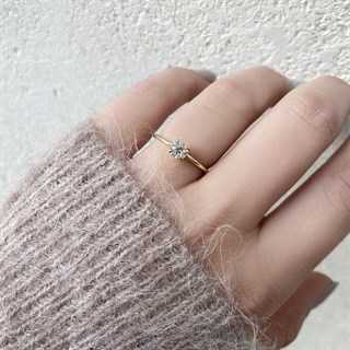 0.50 Karat Gia Sertifikalı Pırlanta Tektaş Rose Yüzük E Renk