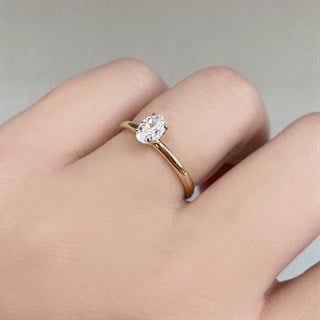 0.50 Karat GIA Sertifikalı Sarı Pırlanta Oval Yüzük F Renk