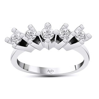 0.55 Karat Pırlanta Beştaş Yüzük D Renk