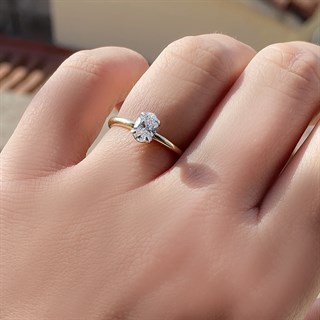 0.70 Karat GIA Sertifikalı Rose Pırlanta Oval Yüzük E Renk