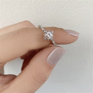 0.70 Karat Gia Sertifikalı Vintage Pırlanta Tasarım Yüzük 