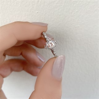 0.70 Karat Gia Sertifikalı Vintage Pırlanta Tasarım Yüzük 