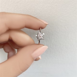 0.75 Karat Gia Sertifikalı Yuvarlak Kesim Tasarım Pırlanta Yüzük D Renk