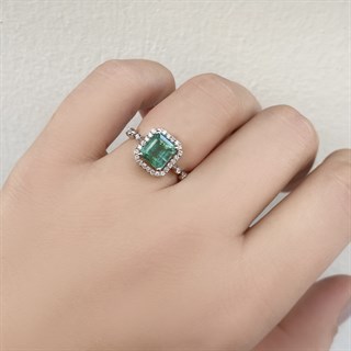 2.80 Karat Vintage Pırlanta Zümrüt Yüzük 