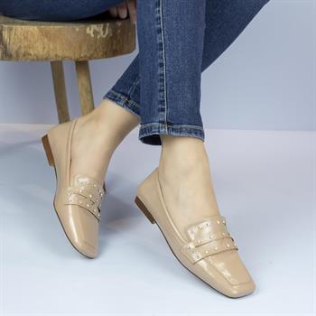 Nude Rugan Taş Detaylı Kadın Loafer Ayakkabı