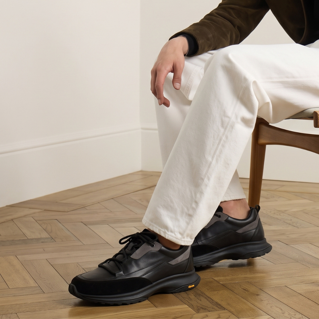Siyah Deri Bağcıklı Vibram Taban Sneaker