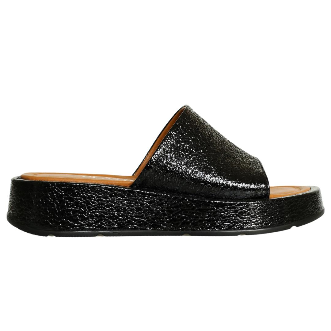 Siyah Rugan Kadın Deri Terlik