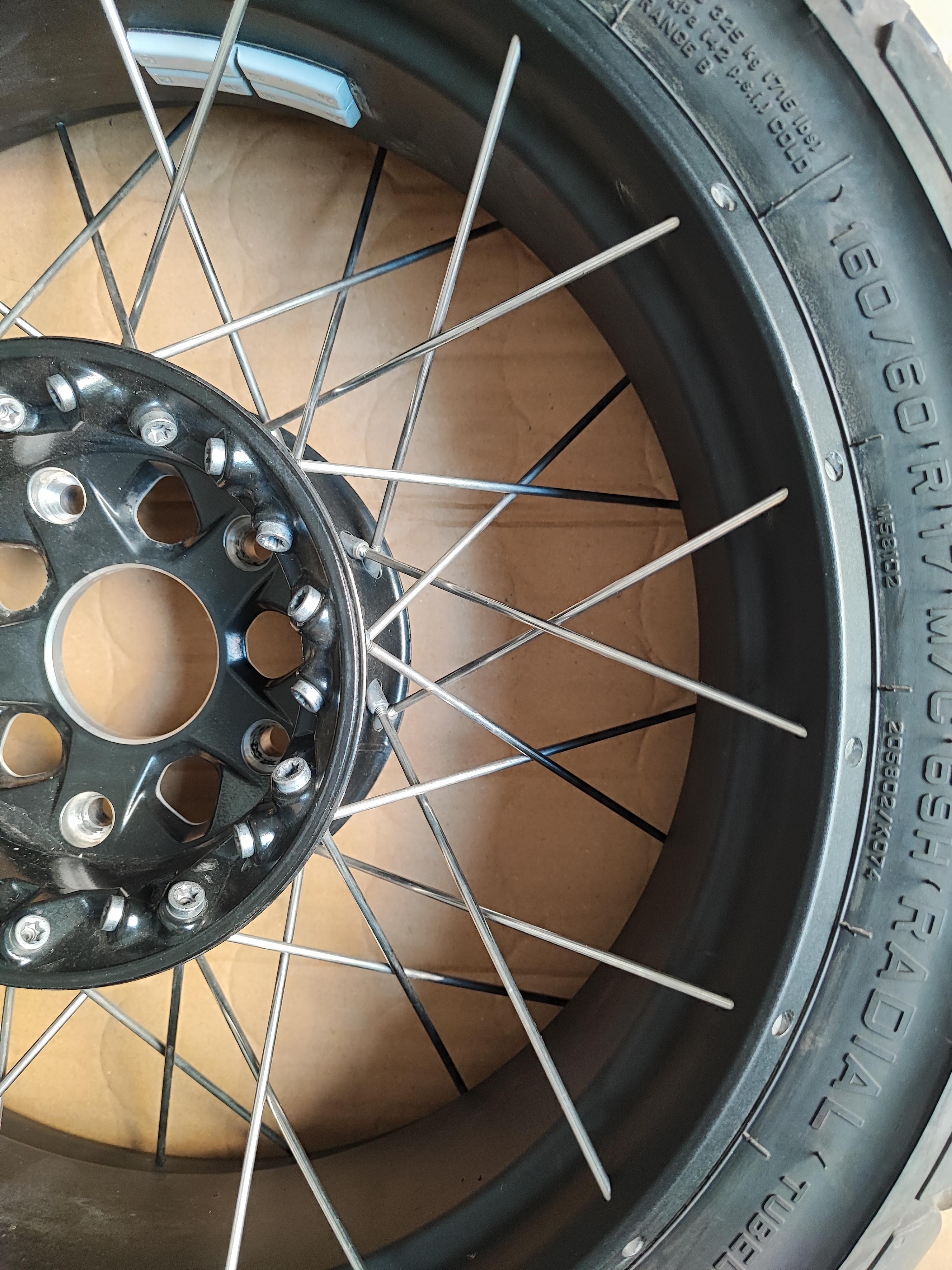 BMW 1250 GS Arka Jant