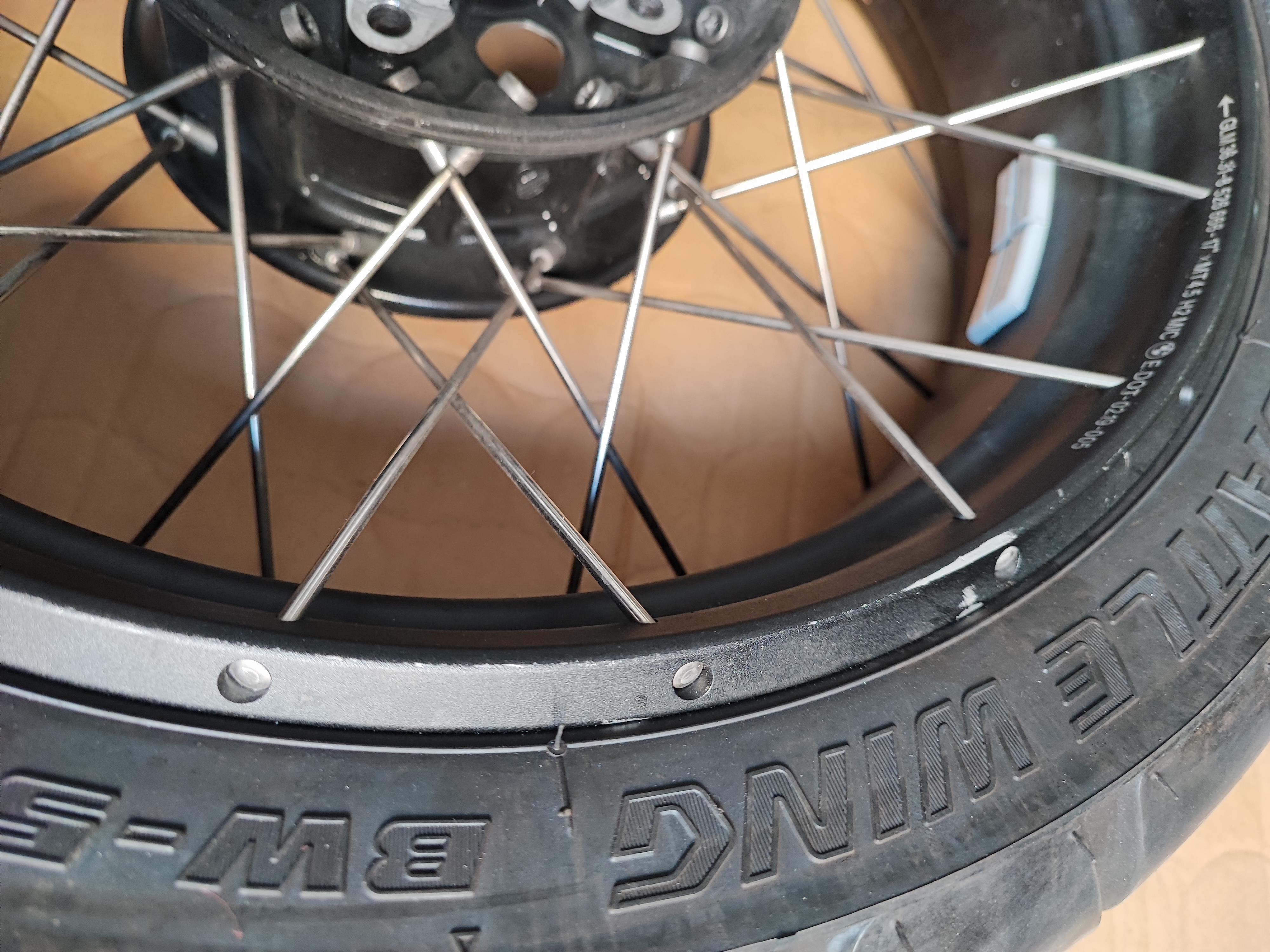 BMW 1250 GS Arka Jant