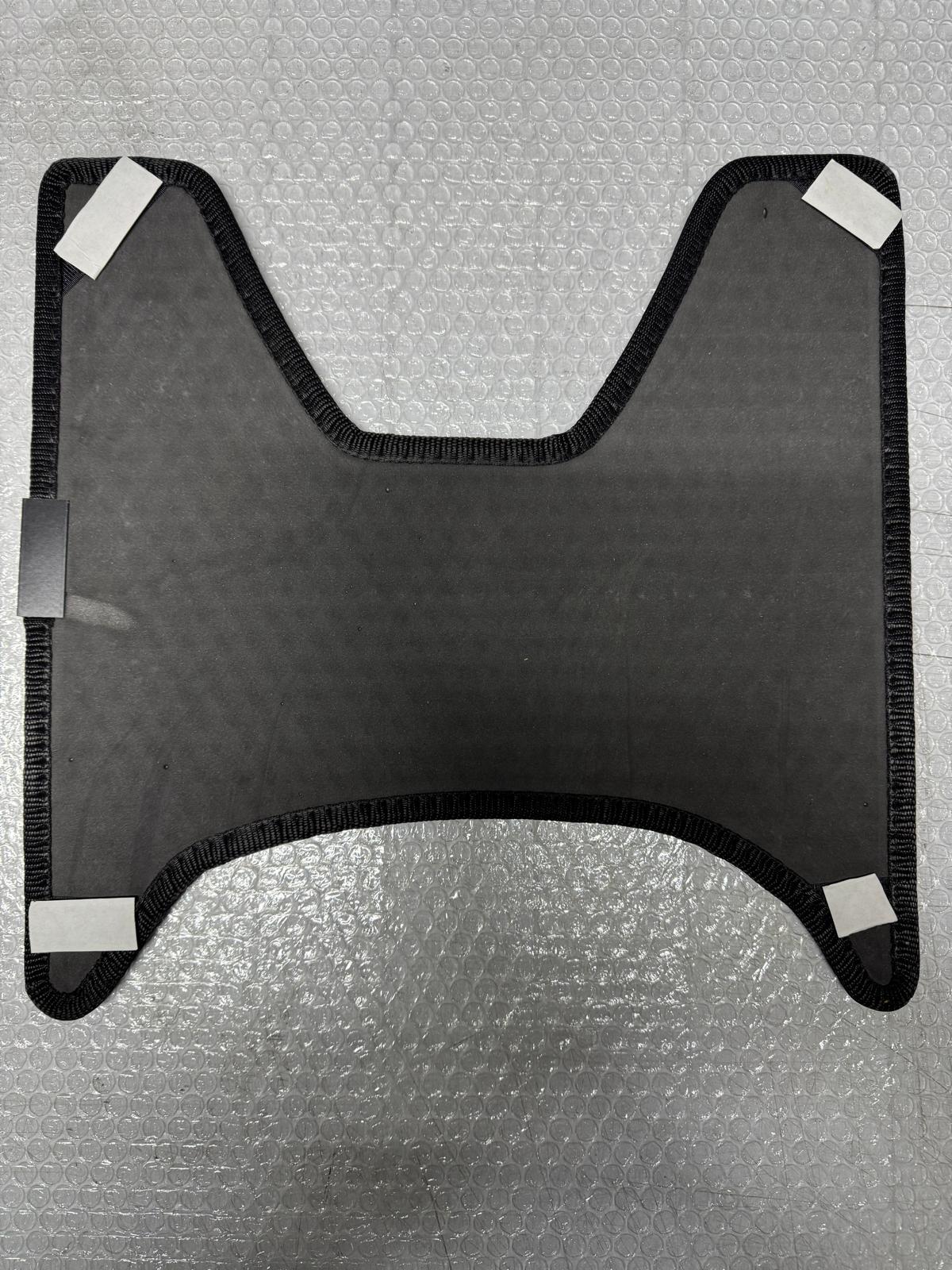 Honda Dio Paspas (Siyah Zemin Siyah Kenarlı)