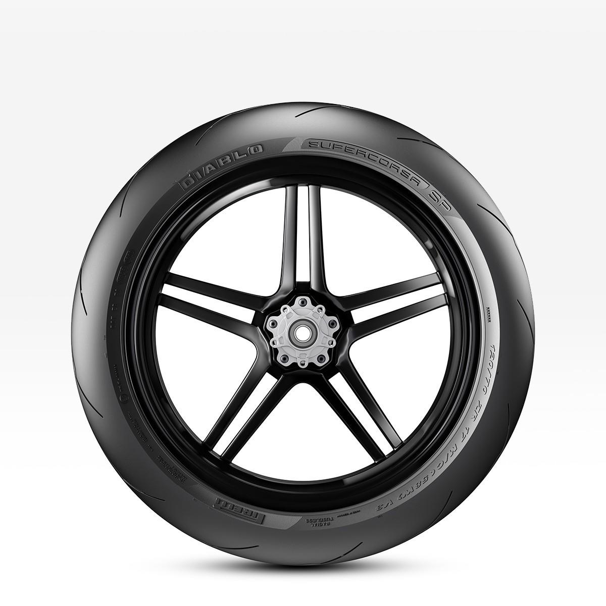 Pirelli Diablo Supercorsa SP V3 120/70ZR17 (58W) TL ve 190/55ZR17 (75W) TL