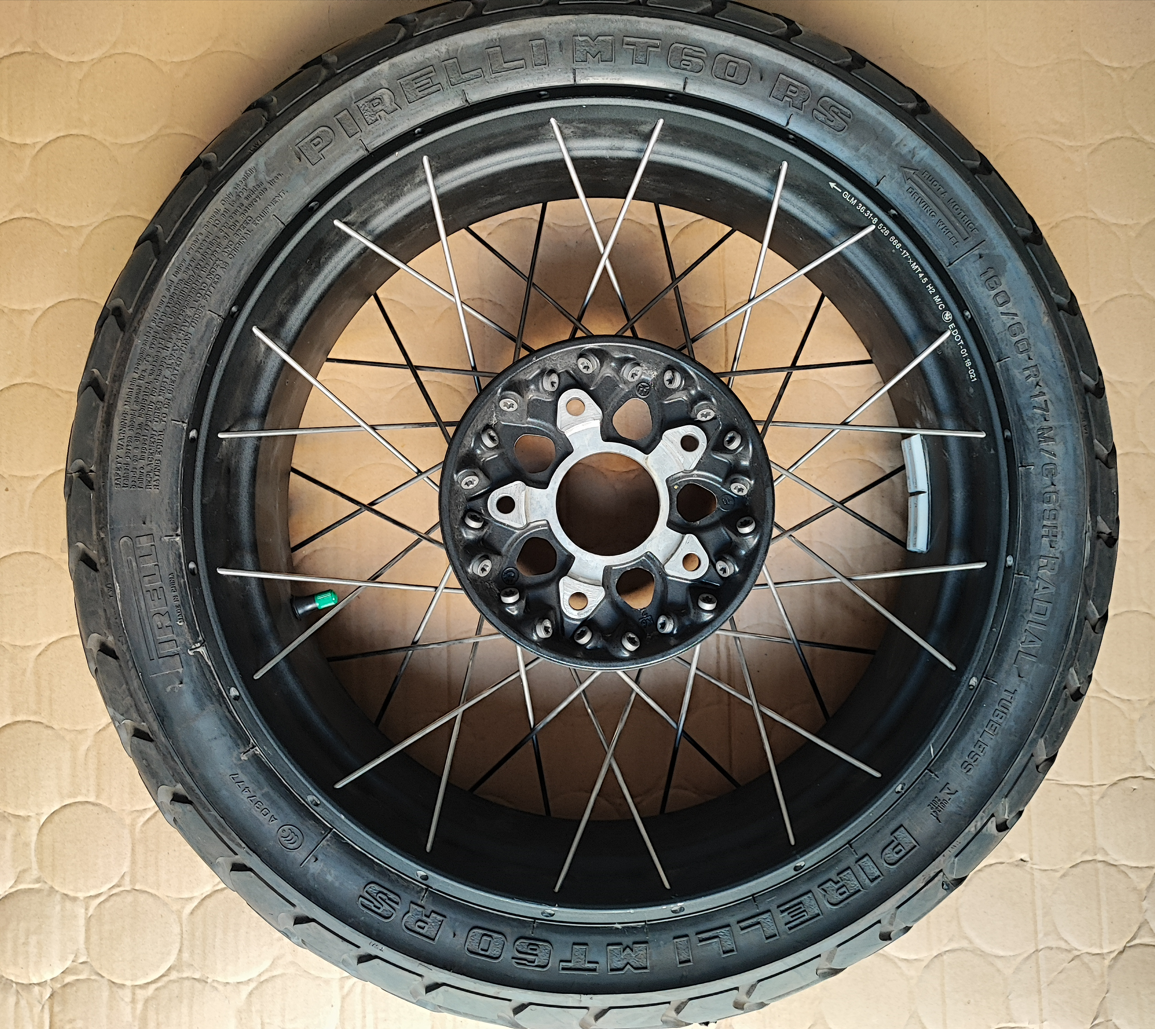 BMW 1250 GS Arka Jant