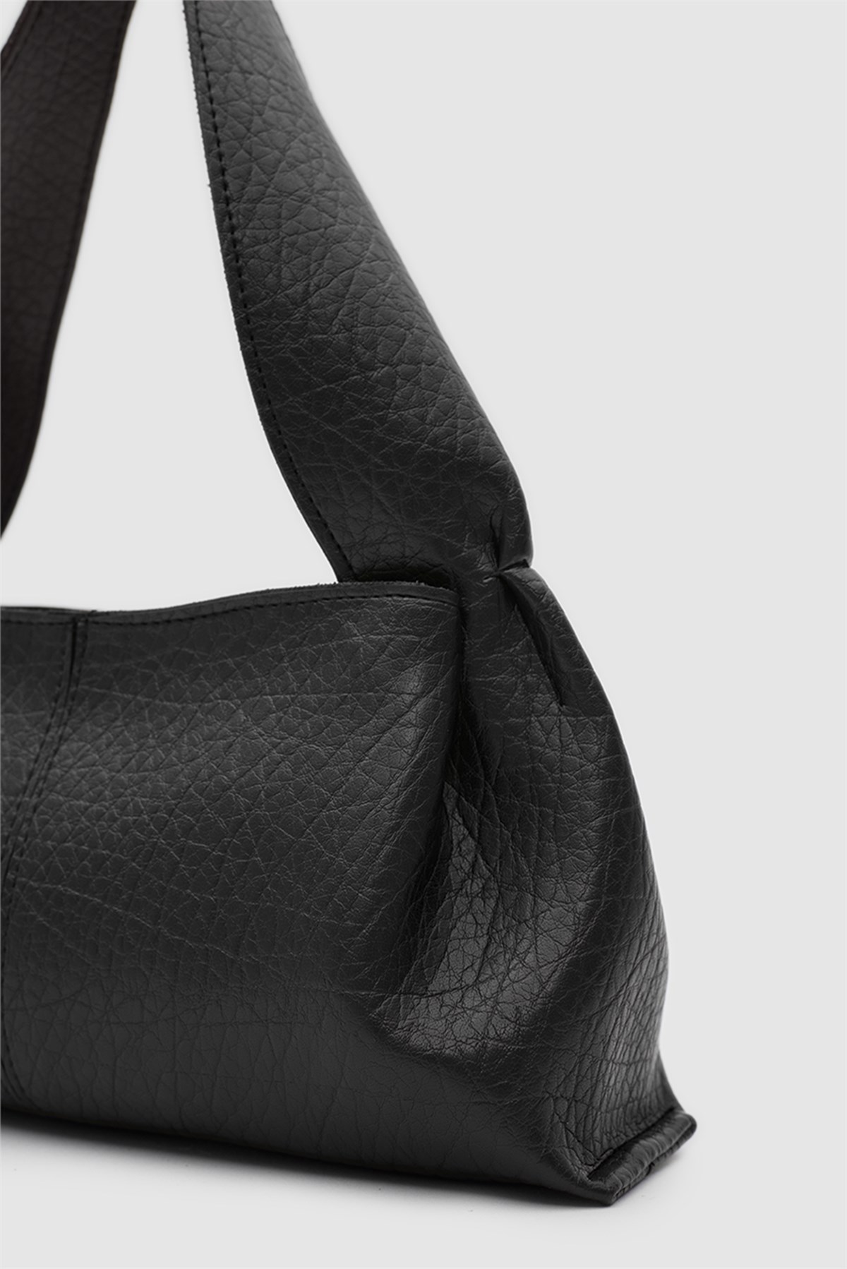 Duffle Basic Omuz Çantası Siyah