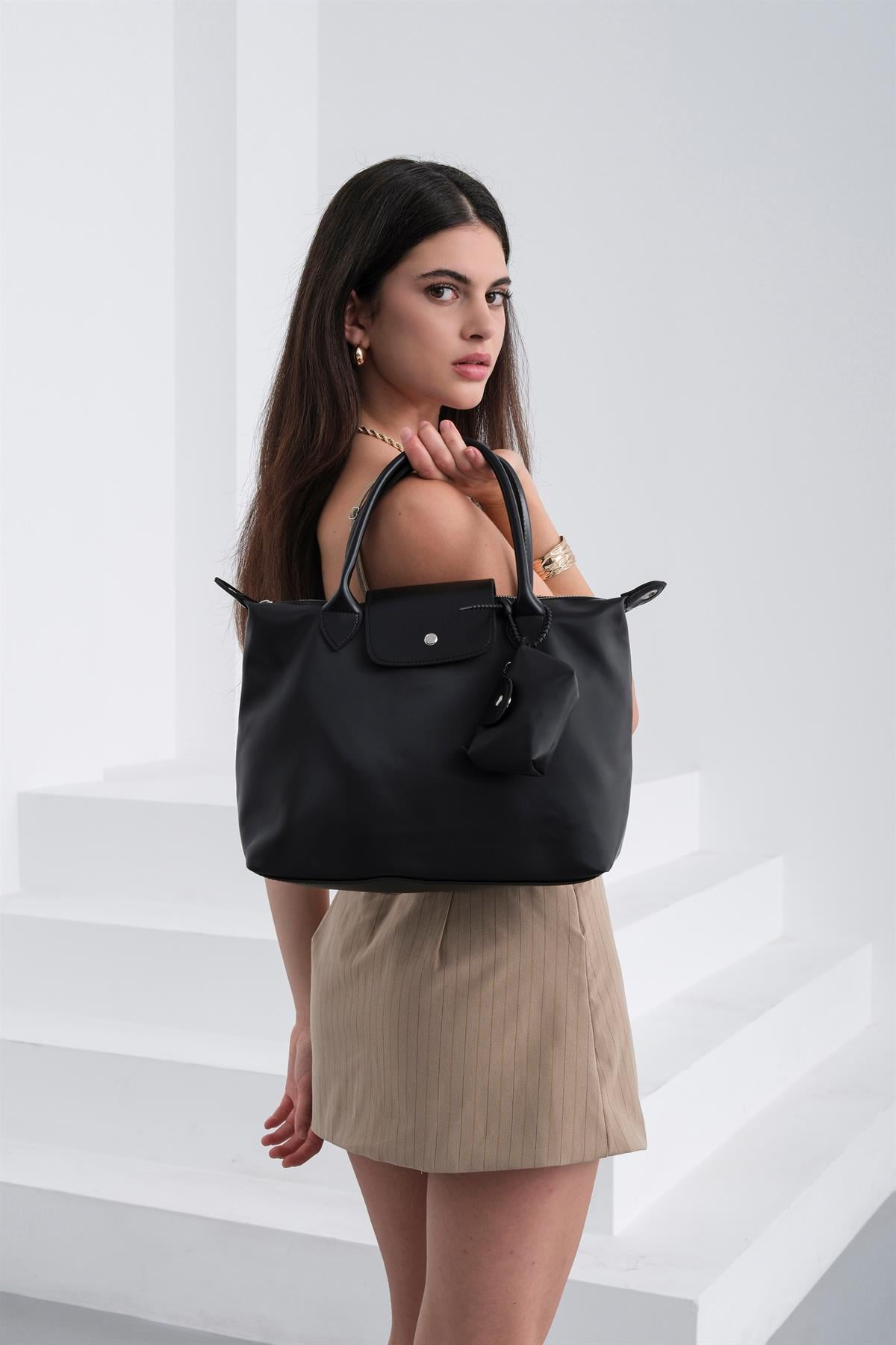 Booster Charmlı Omuz Çantası Siyah