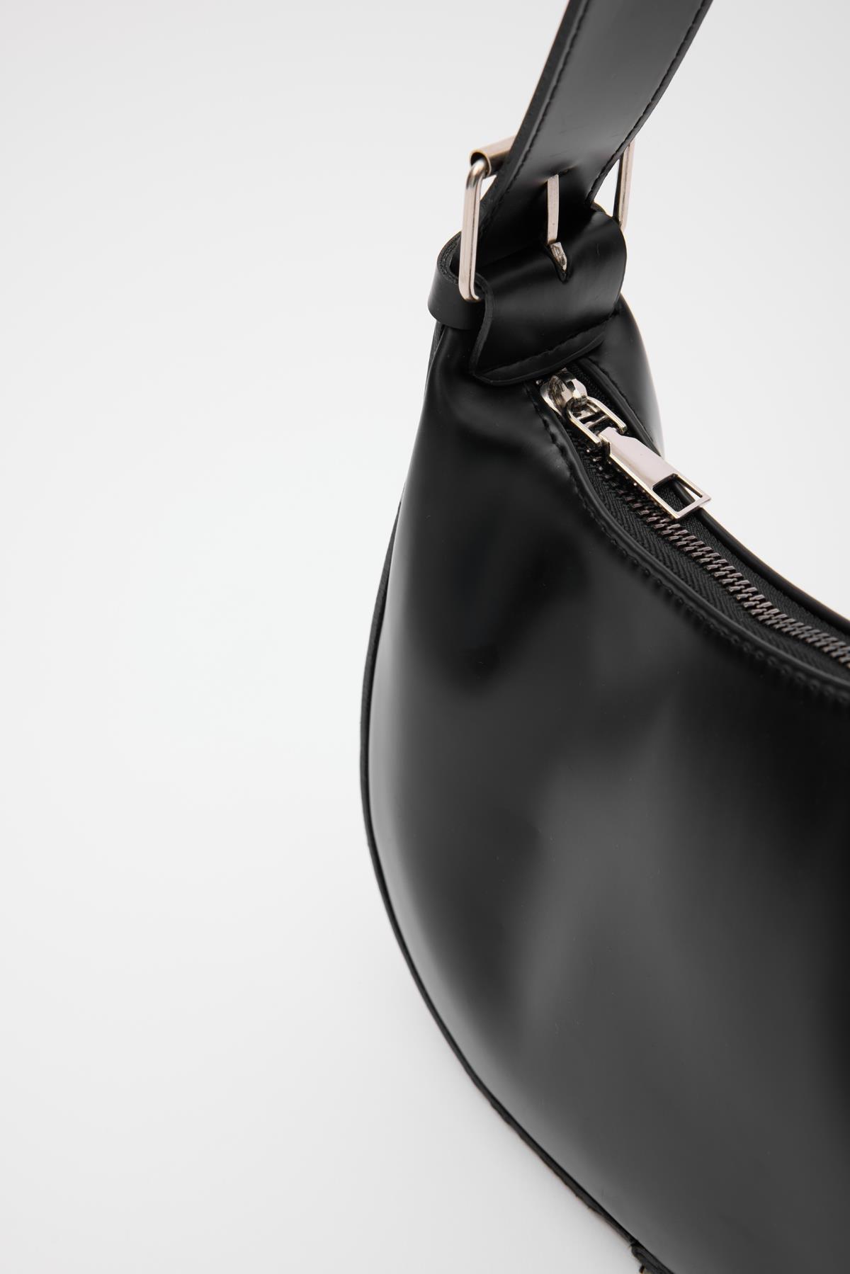 Giu Oval Baget Çanta Siyah