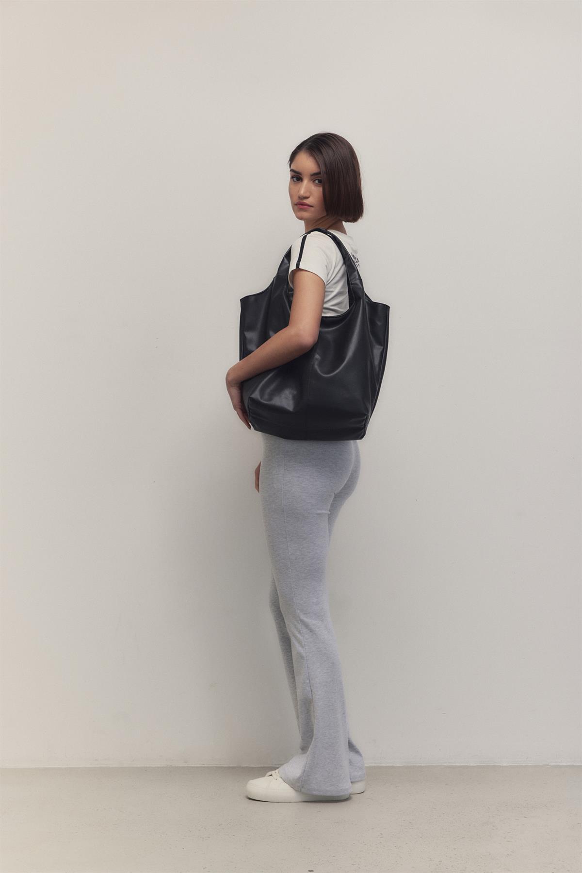 Pamela Gondol Omuz Çantası Siyah