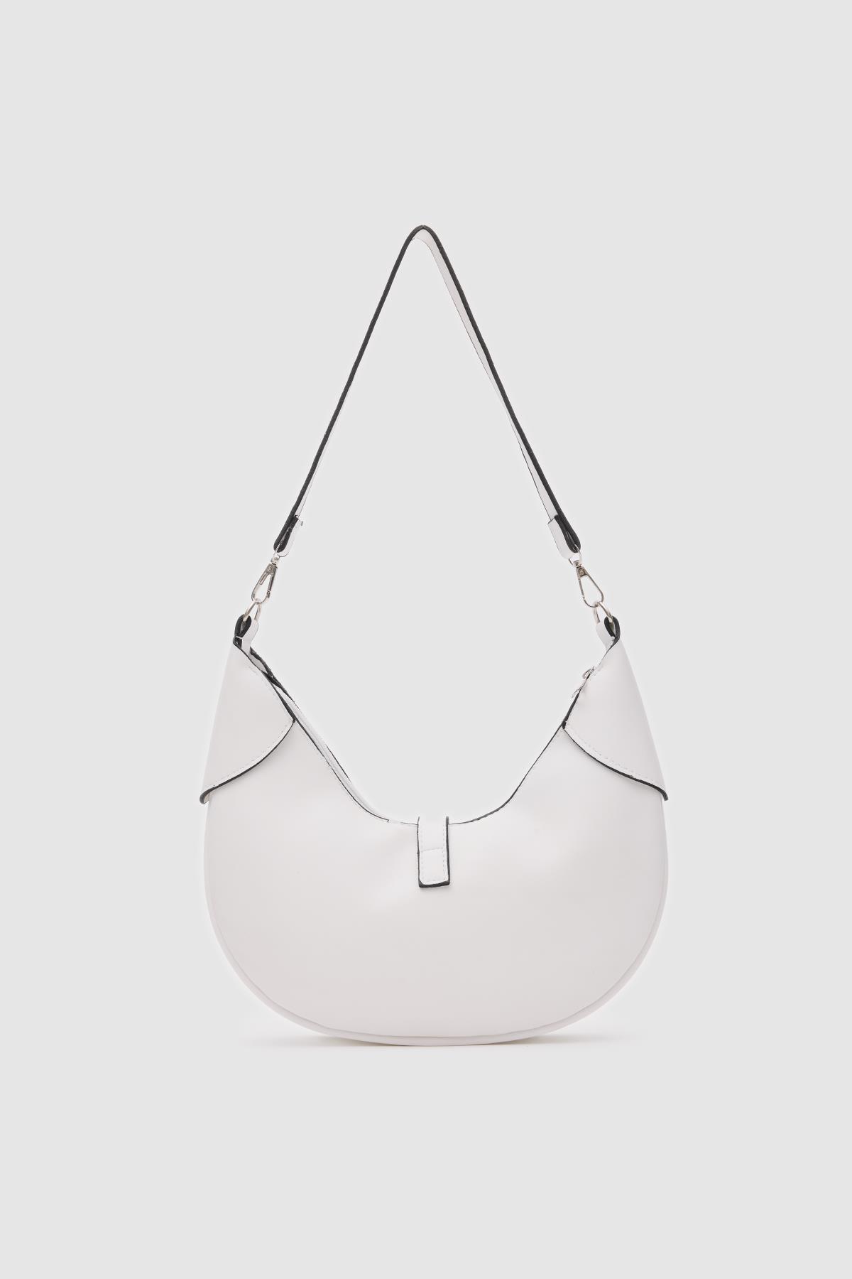 Suzu Oval Baget Çanta Beyaz