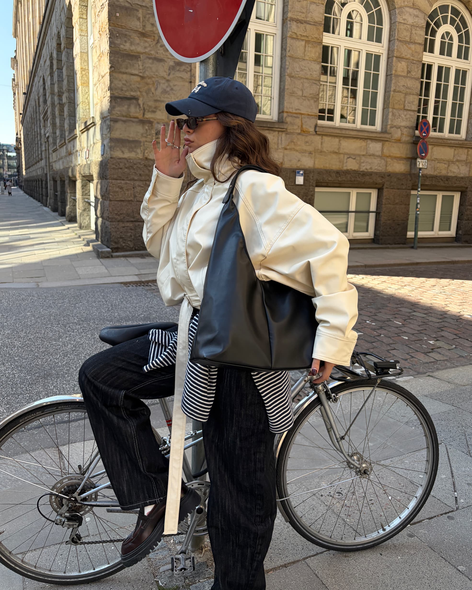 Zaura Salaş Omuz Çantası Siyah