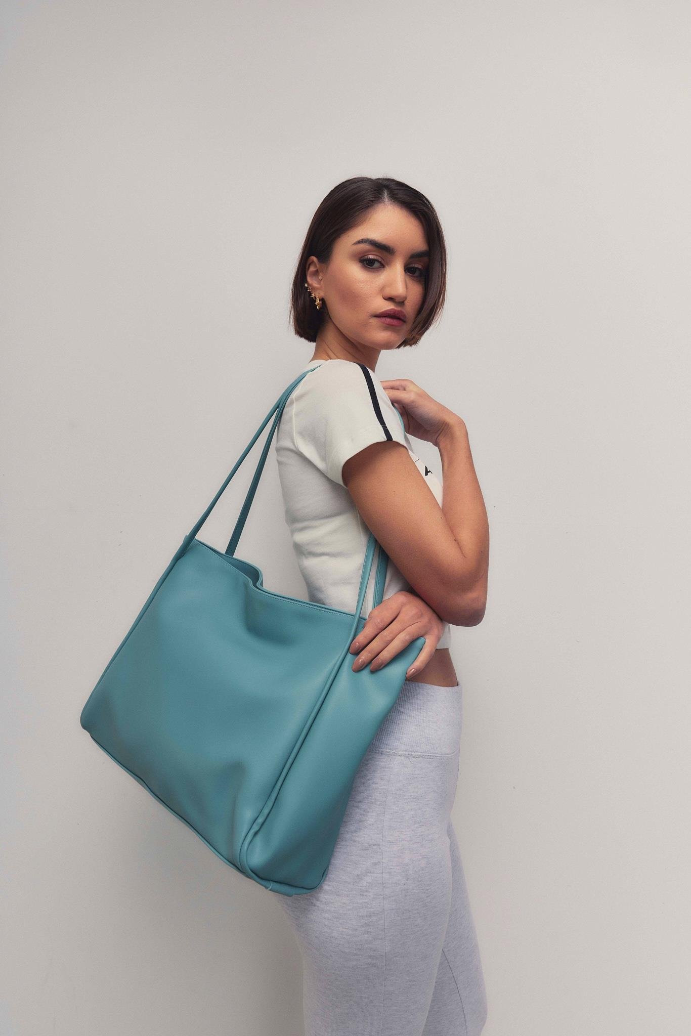 新品未使用　OVAL Shoulder Strap Bag meong blue shoulder | meong blue