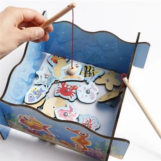 Kutuda Ahşap Tutmalı Balık Oyunu