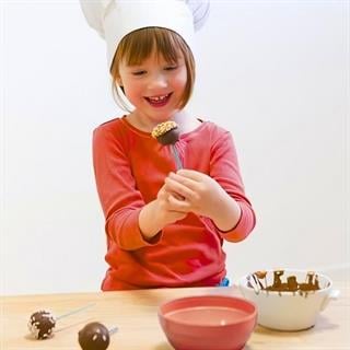 Smoby Chef Oyuncak Kek Pasta Fabrikası