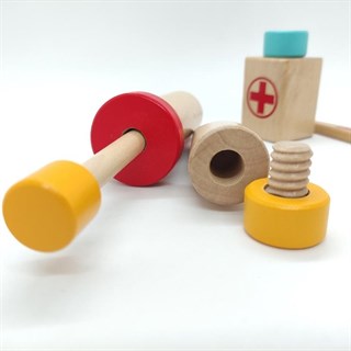 Tooky Toy Oyuncak Doktor Çantası Seti