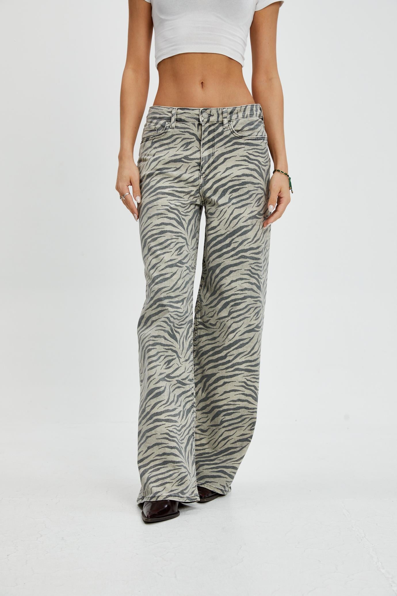 Soluk Efektli Zebra Desen Jean