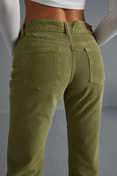 Yeşil Kadife Straight Fit Pantolon