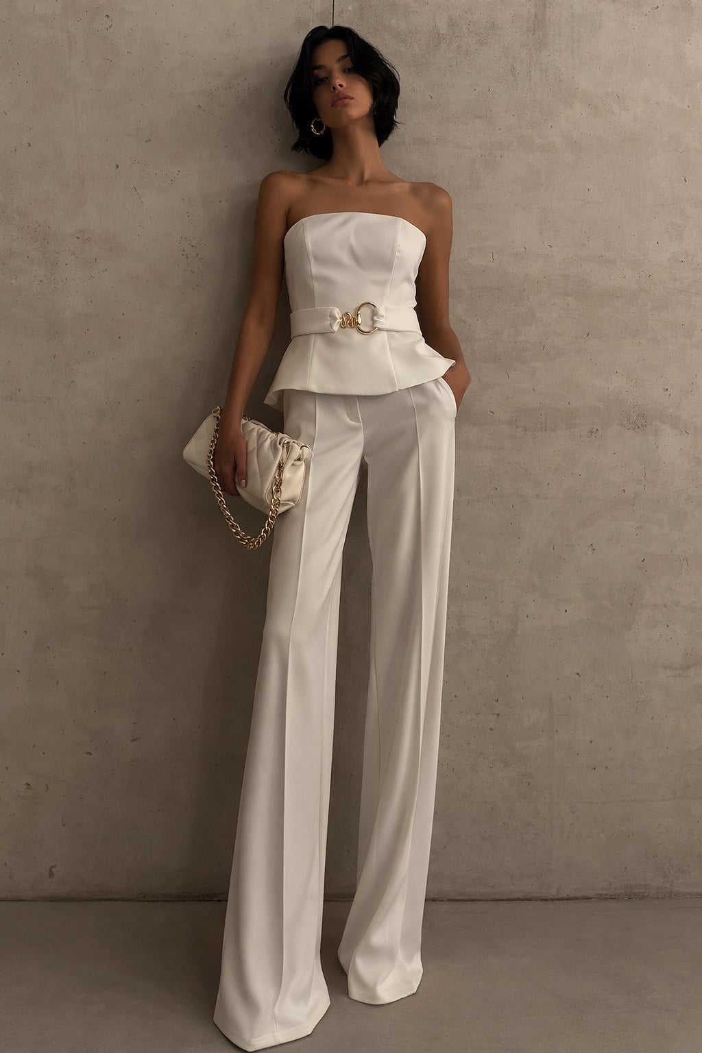 Gold Detaylı Beyaz Elegant Takım