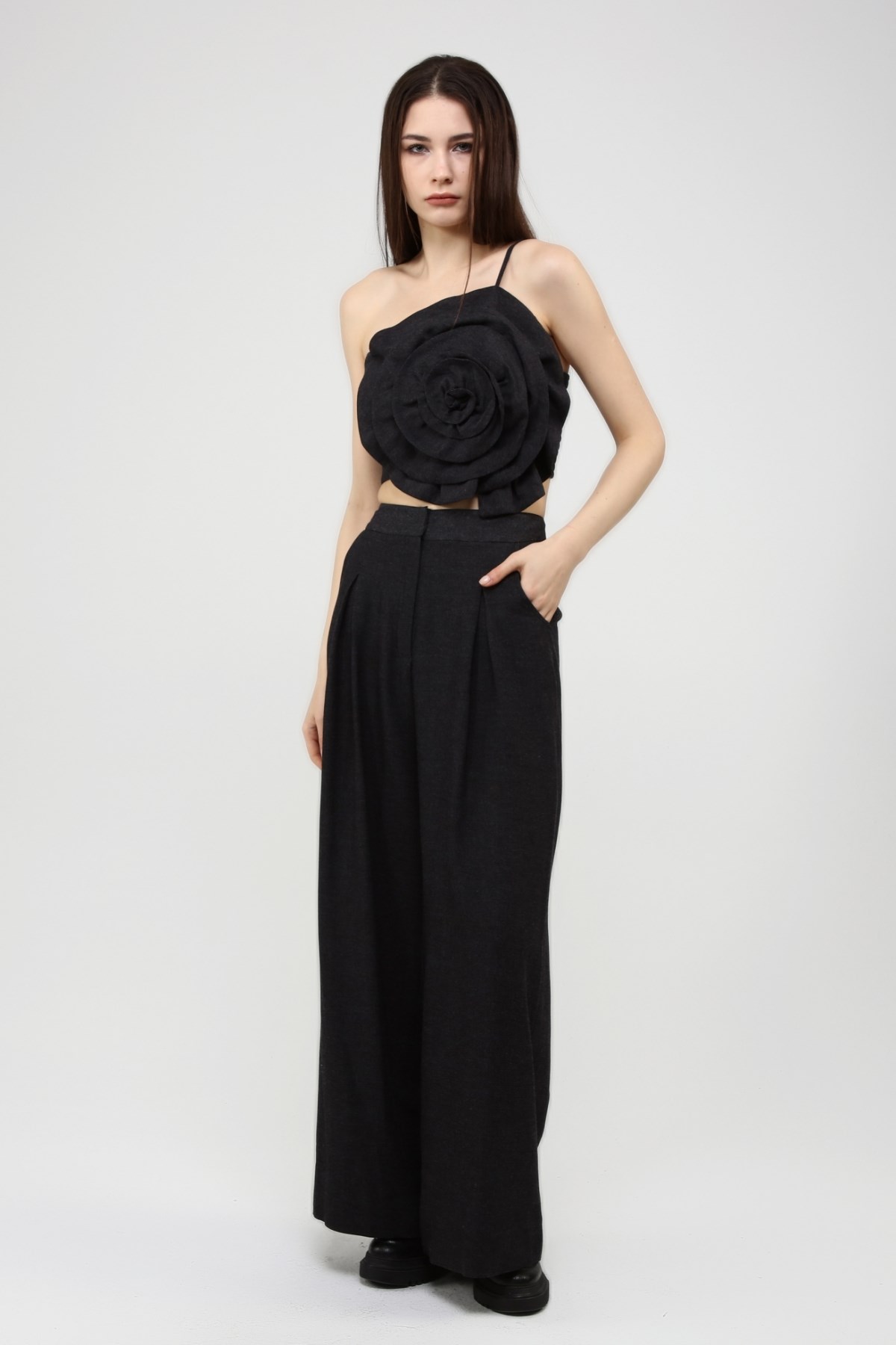pantolon ve çiçekli büstiyer 4032