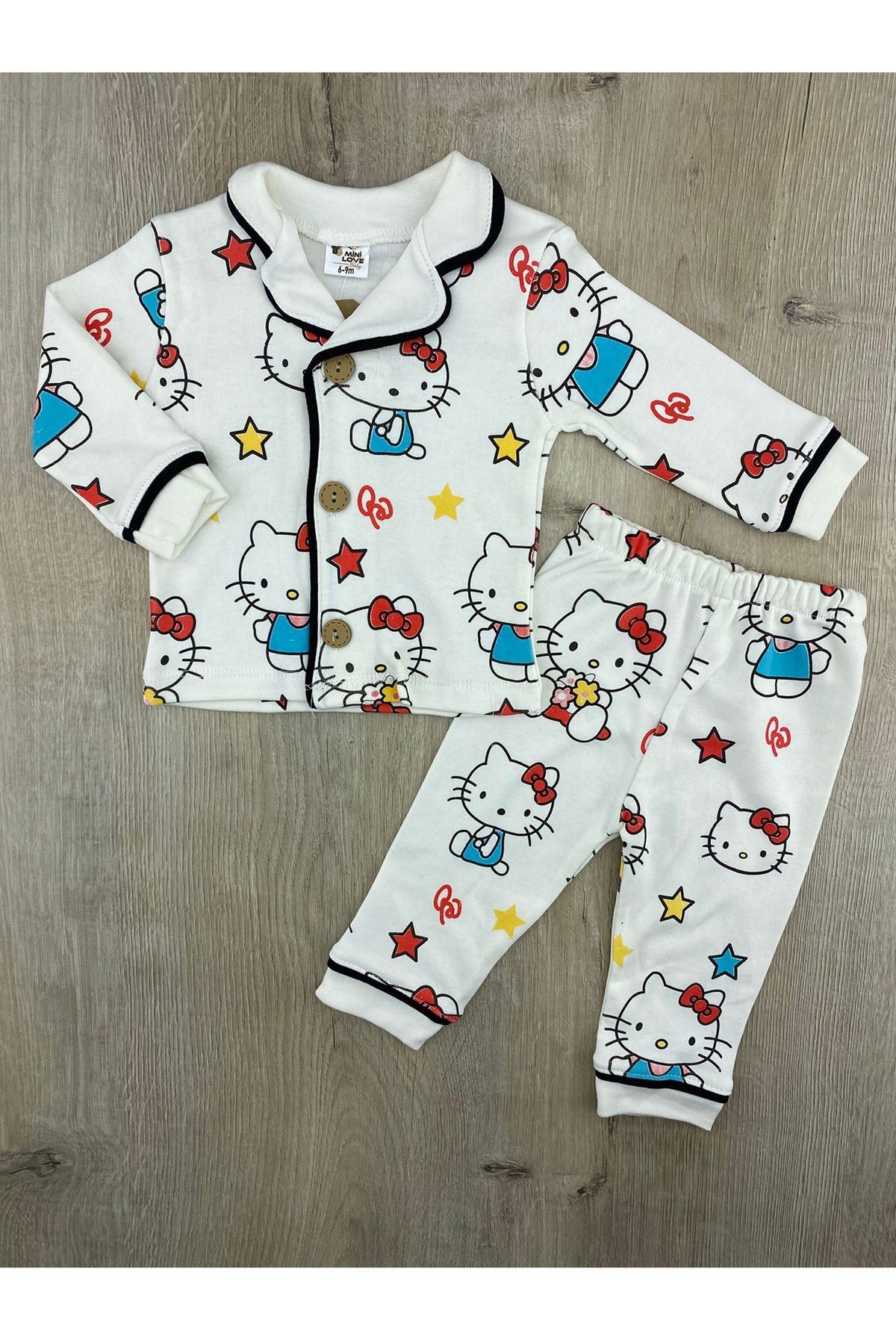 #260110 (6-24 Ay) Hello Kitty Desenli Önden Düğmeli Pijama Takımı