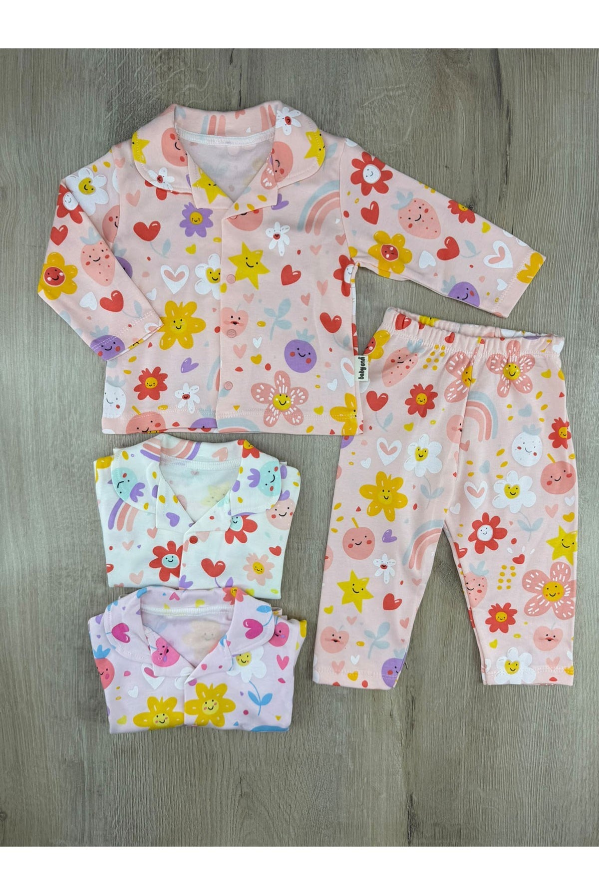 Babycan (3-12  Ay) Papatyalar Desenli Önden Düğmeli Pijama Takımı
