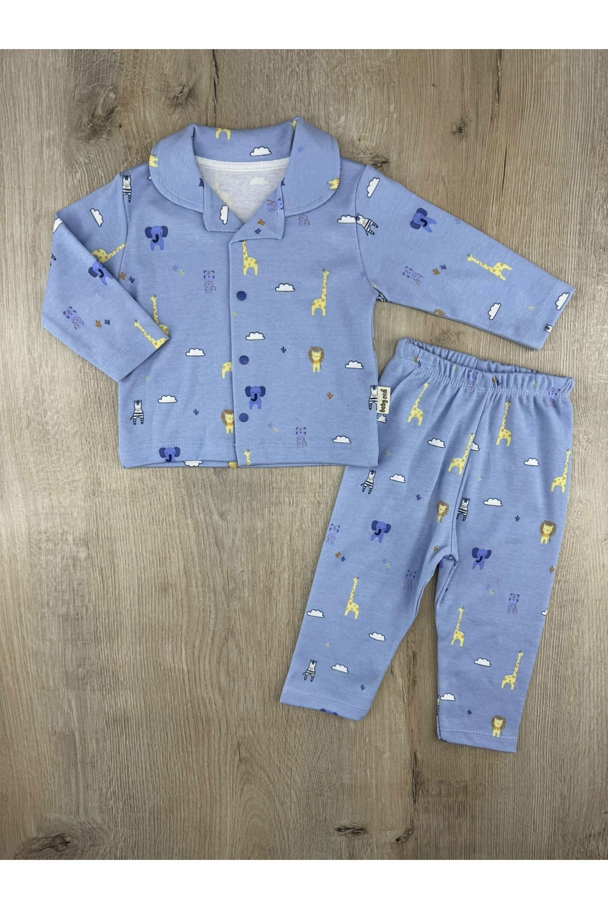 Babycan-41 (3-12 ay) Aslan Zürafa Desenli Önden Düğmeli Pijama Takımı