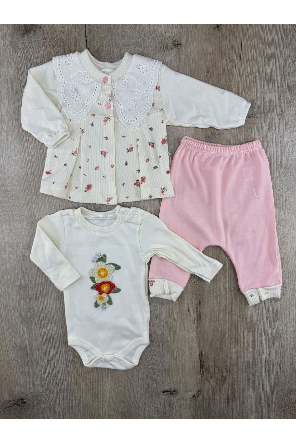 Babyim 2021 (0-9 Ay) Renkli Çiçek Nakışlı Hırkalı 3Lü Takım