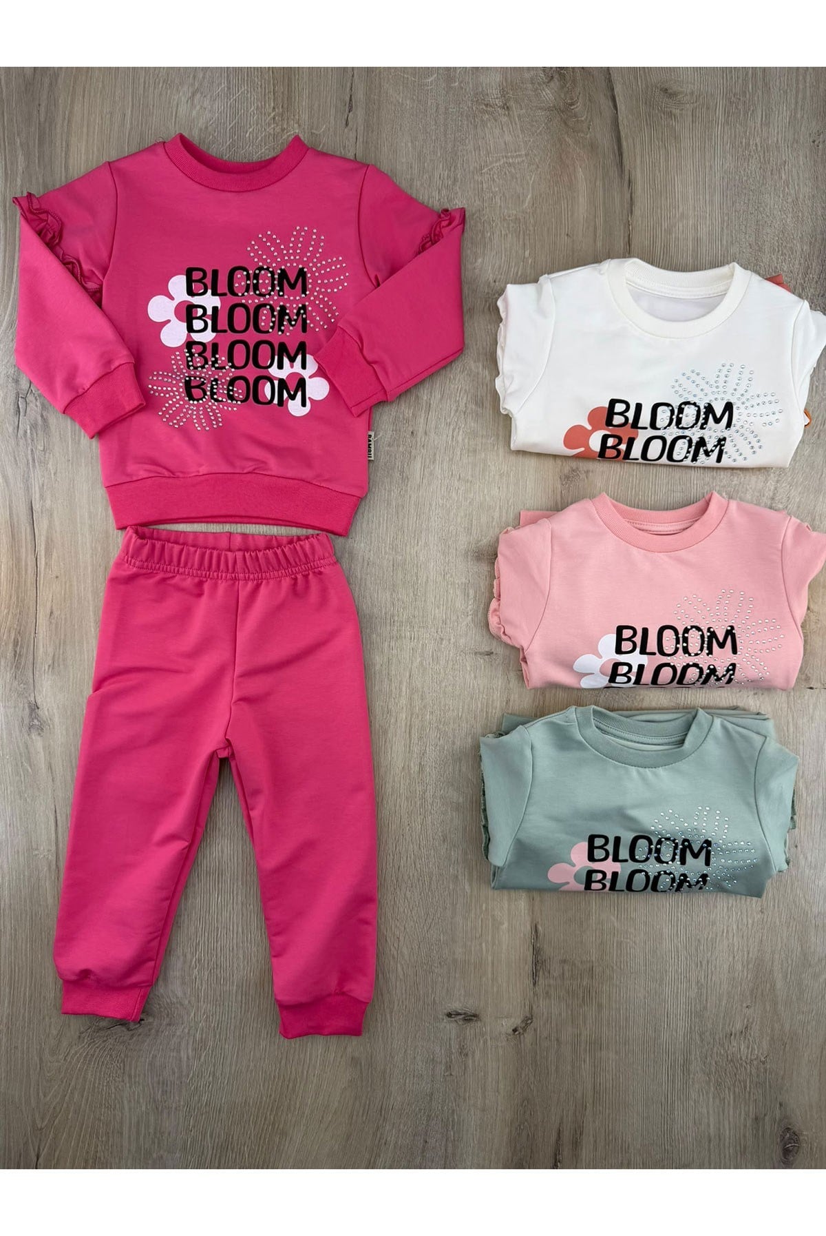 Bambu (1-4 Yaş) Bloom Desenli Mevsimlik Takım
