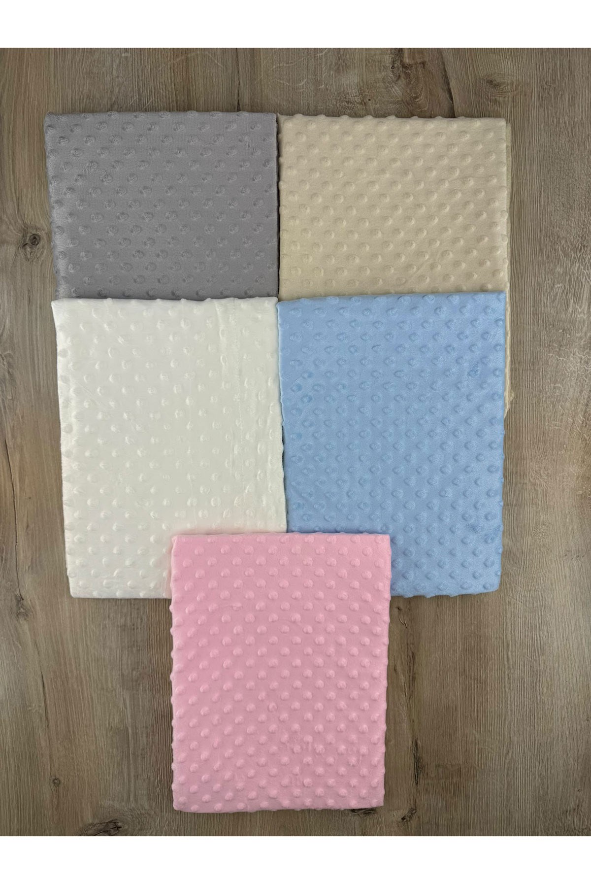 Benekli Nohut Battaniye Ebat 80x90 Cm