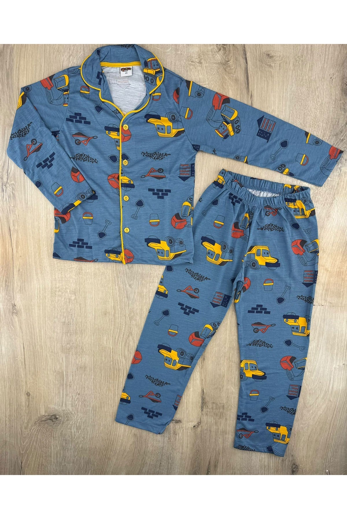 Pijakids (4-12 Yaş) İş Makinesi Desenli Önden Düğmeli Pijama Takımı